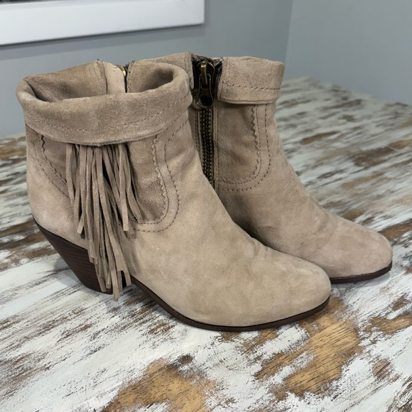 Sam Edelman Louie Western Fringe Suede Ankle Booties - Boho Beige - Picture 2 of 15